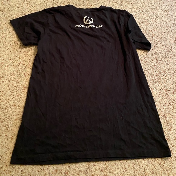 Overwatch video game graphic tee shirt size small - Picture 4 of 4